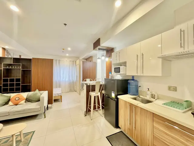 🌸 Matina Enclaves – Big Studio Type Unit Staycation Condo🌸 - Secondary Image