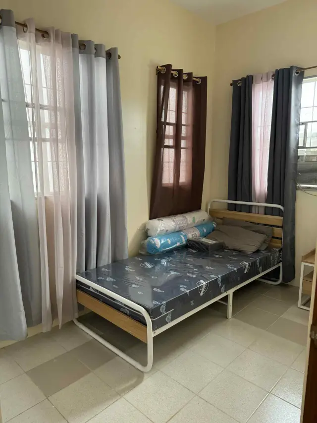 2 Bedrooms House and Lot for Rent - Secondary Image