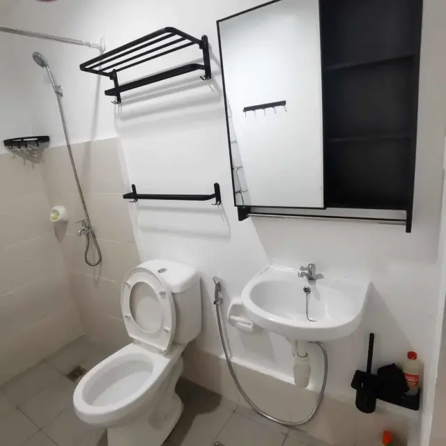 FULLY-FURNISHED STUDIO UNIT AT MODENA MINGLANILLA - Secondary Image