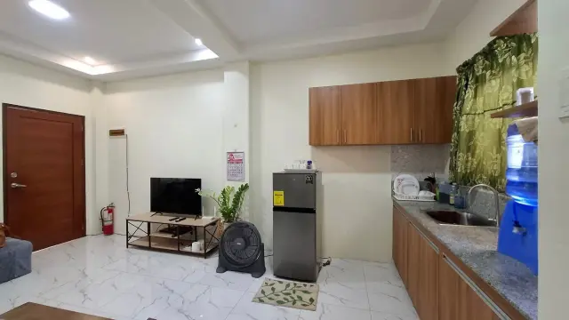 Cozy Furnished Apartment - Secondary Image