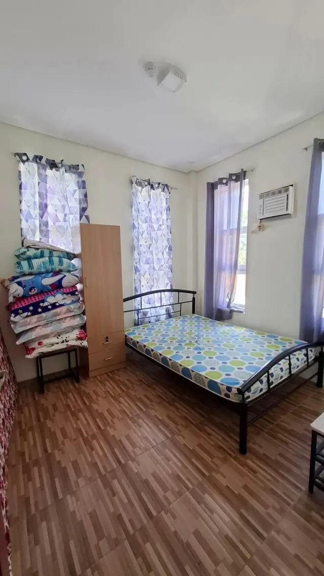 Cozy Furnished Apartment - Secondary Image