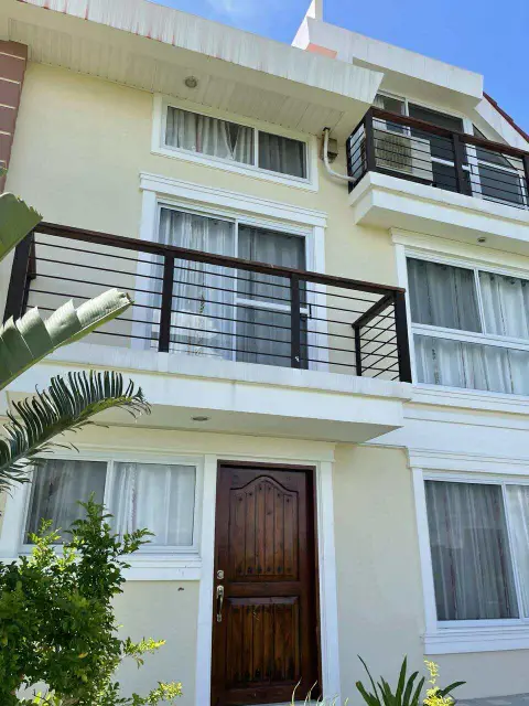 6-studio-units-apartment-in-crimson-for-rent