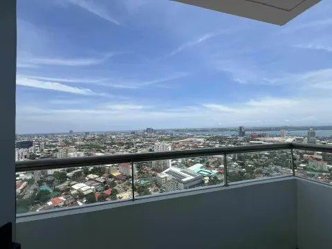 furnished-1-bedroom-w-balcony-at-tafteastgate-for-rent