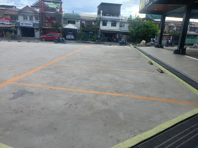 Commercial Space for Rent in Lapu- Lapu! - Secondary Image