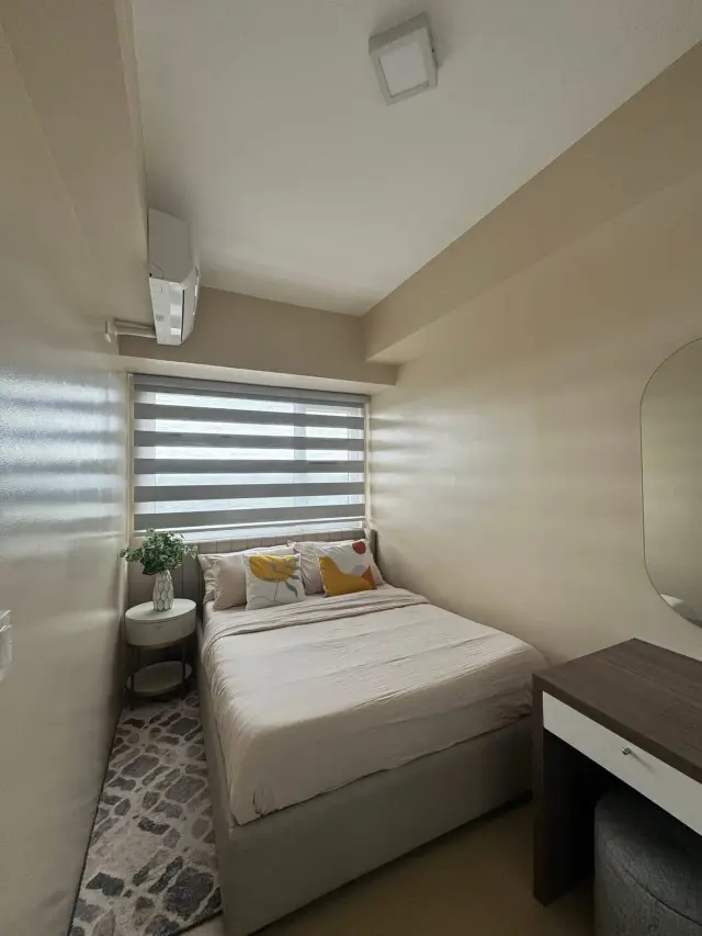 Fully Furnished 1 Bedroom Unit with Balcony - Secondary Image