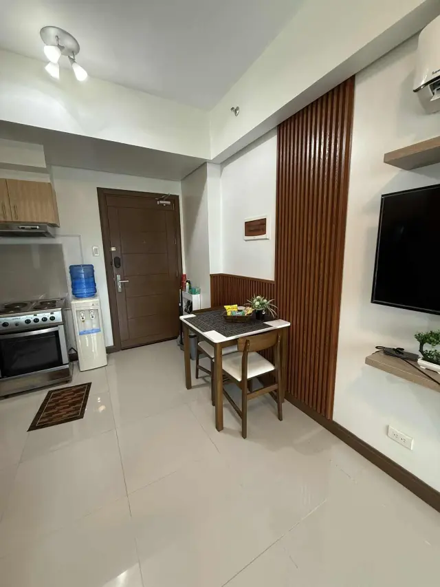 FOR RENT FULLY FURNISHED 42SQM STUDIO IN AMISA - Secondary Image