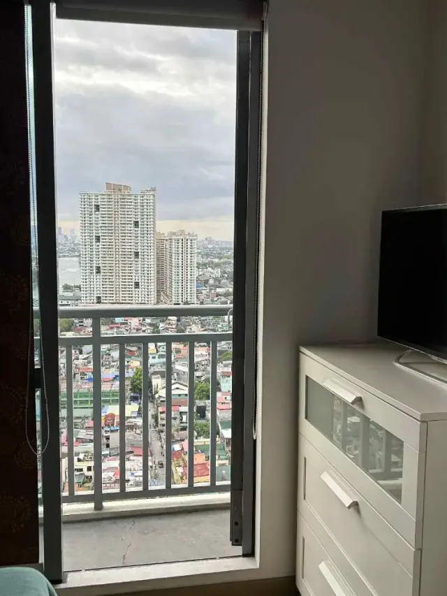 ACQUA PRIVATE RESIDENCES FULLY FURNISHED 1BR UNIT/27TH FLR NICE CITY VIEW - Secondary Image