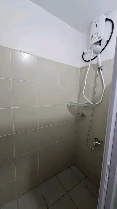 STUDIO UNIT FOR RENT AT CASAMIRA TOWERS MANDAUE - Secondary Image