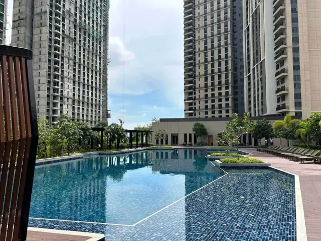 For  SALE or RENT Fully Furnished 1 bedroom Loft type Condo in Mandani Bay Suits Mandaue City - Secondary Image
