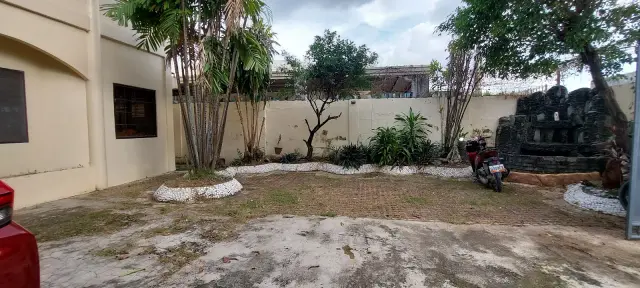 𝐅𝐎𝐑 𝐒𝐀𝐋𝐄 𝐨𝐫 𝐅𝐎𝐑 𝐑𝐄𝐍𝐓 Gated 5 Bedroom House and Lot in Mandaue City - Secondary Image