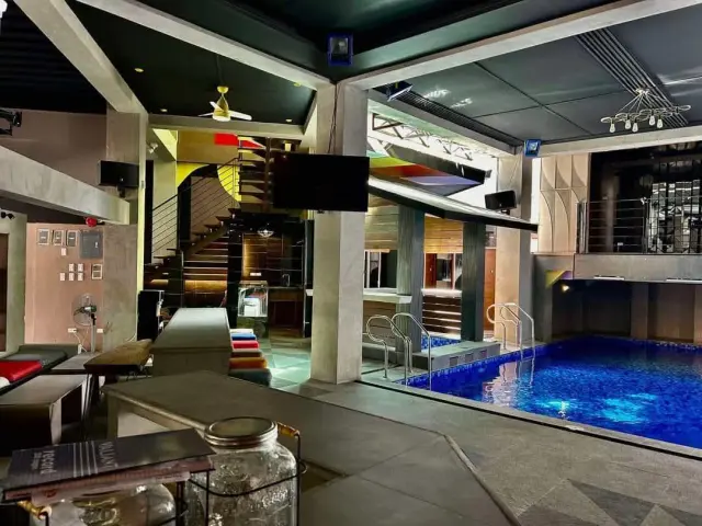 RESORT FOR RENT IN LAGUNA - Secondary Image