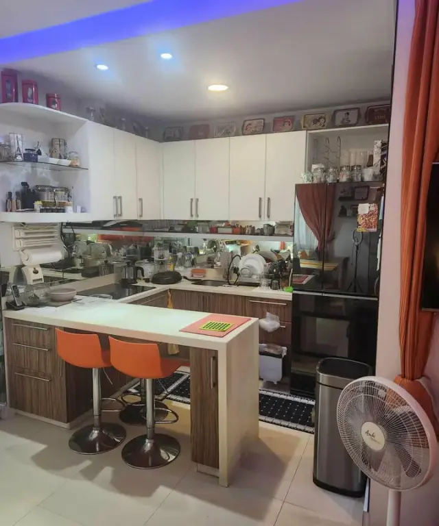FULLY FURNISHED 3 Storey House for Rent - Secondary Image