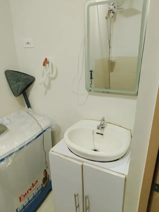 Condo Unit for Rent in Trees Residence - Secondary Image