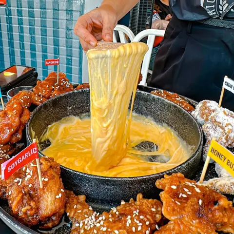 Cheese Pull Goals: Fighting Chicken's UFO Unlimited Wings Is Now in Iloilo