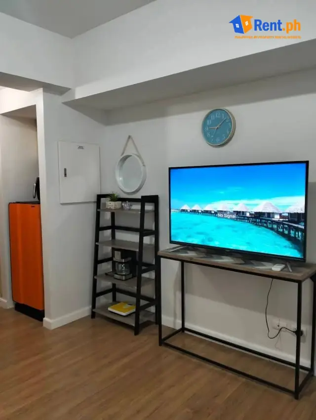 Cozy Studio Unit For Rent in Solinea Tower 1 Pet Friendly - Secondary Image