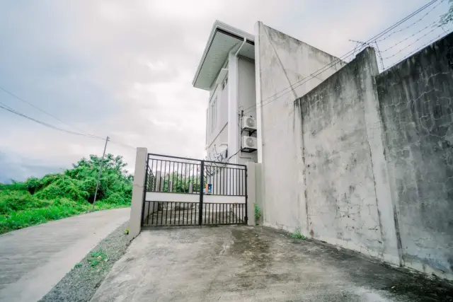 Modern Fully Furnished Studio Apartment For Rent in Tagbilaran City - Secondary Image