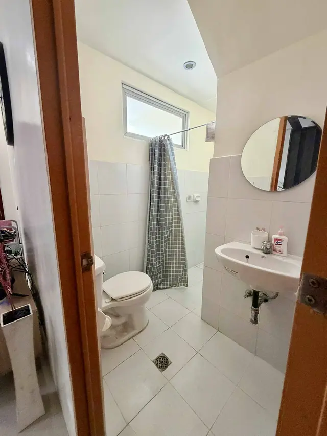 pet-Friendly HOUSE for RENT - Secondary Image