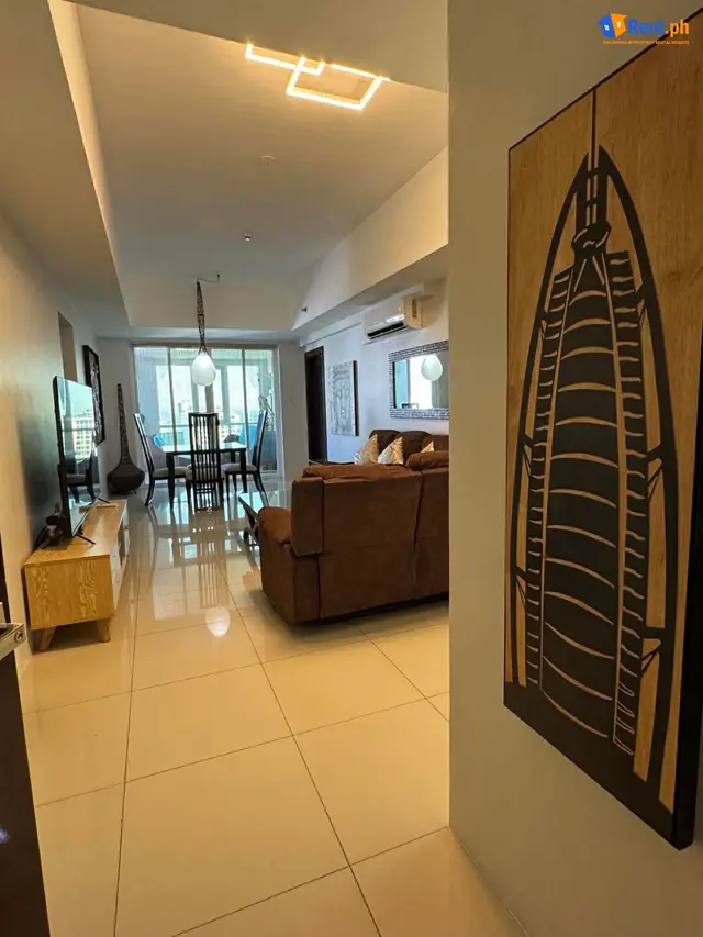 3bedroom Condo with balcony & Carparking for rent in The Padgett Place Lahug - Secondary Image
