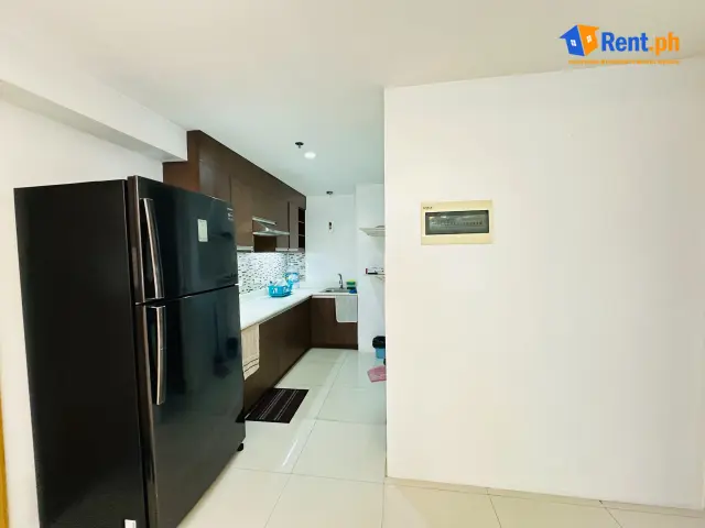 Executive Living Redefined: 3BR Home with Panoramic View of the Iconic Manila Bay & Prime City Access - Secondary Image