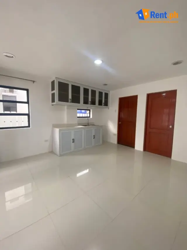 4BR Modern Townhouse for RENT in Casuntingan, Mandaue City - Secondary Image
