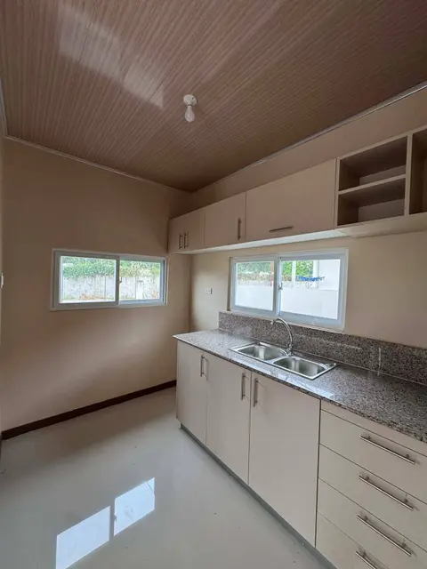 charming-bare-unit-in-granville-crest-perfect-for-customization-for-rent