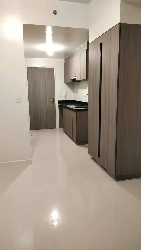 studio-for-rent-in-mandani-bay-furnished-for-rent