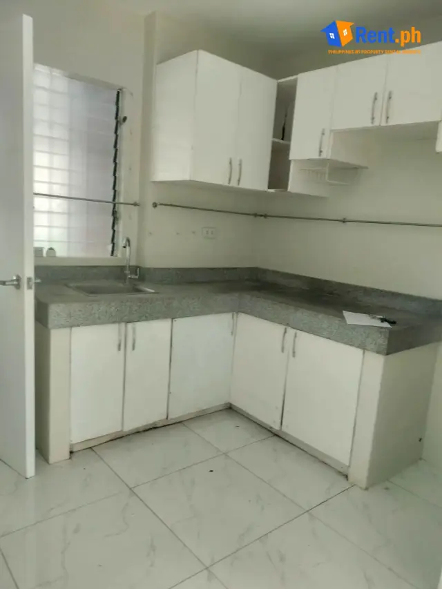 Newly Renovated And Gated Bungalow House with Parking - Secondary Image