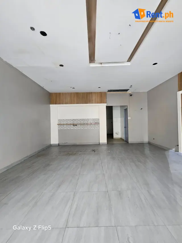 FOR LEASE: PRIME GROUND FLOOR IN MANDAUE CITY - Secondary Image