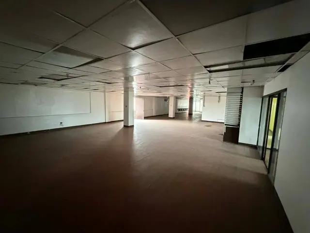 PREMIUM OFFICE SPACE FOR LEASE – READY FOR YOUR BUSINESS! - Secondary Image