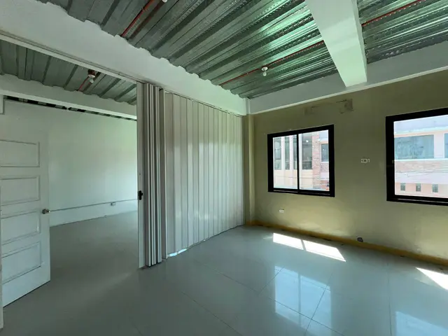 Ready-to-Use 2nd Floor Office Space in Koronadal City - Secondary Image