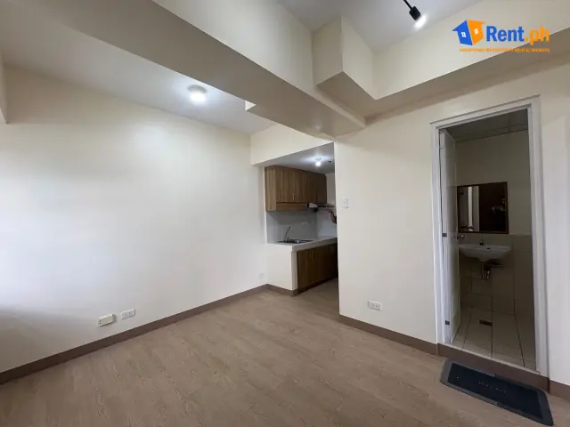 SPACIOUS 1 BR CONDO WITH PARKING — CITYLAND TWO PREMIER, LAS PIÑAS NEAR SM SOUTHMALL AND ATC - Secondary Image