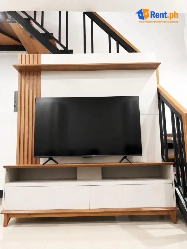 Fully Furnished 2BR Townhouse For Rent in Bobonon, Alangalang - Secondary Image
