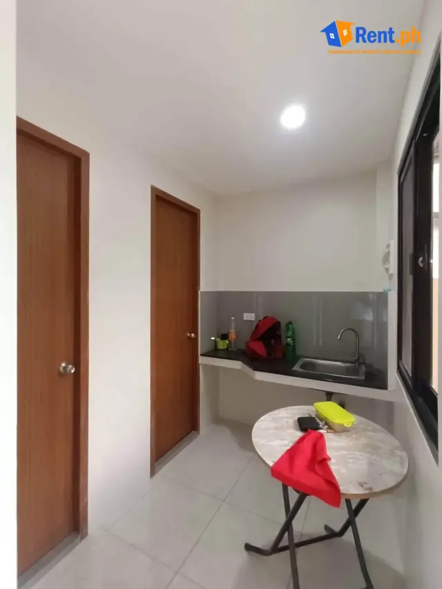 Affordable 3BR Bedspace For Rent in Tagbilaran City with Balcony - Secondary Image