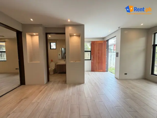 Spacious 5BR House & Lot For Rent in Biñan near SLEX - Secondary Image
