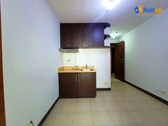 BARE UNIT 1 BEDROOM CONDO FOR RENT IN RIDGEWOOD TOWERS TAGUIG CITY - Secondary Image
