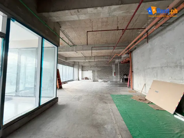 Prime 217sqm Retail Space For Rent in Taguig along C5 near BGC - Secondary Image