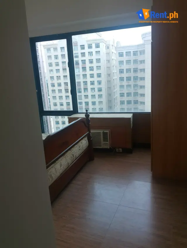 Spacious 2 Bedroom Condominium For Rent in Pasig City - Secondary Image