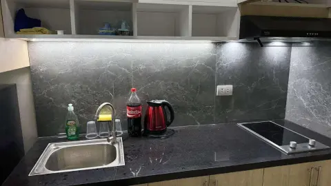 Condo Unit for Rent in Victoria de Manila 2