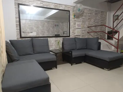 finished-unit-2-storey-townhouse-in-la-aldea-del-rio-for-rent