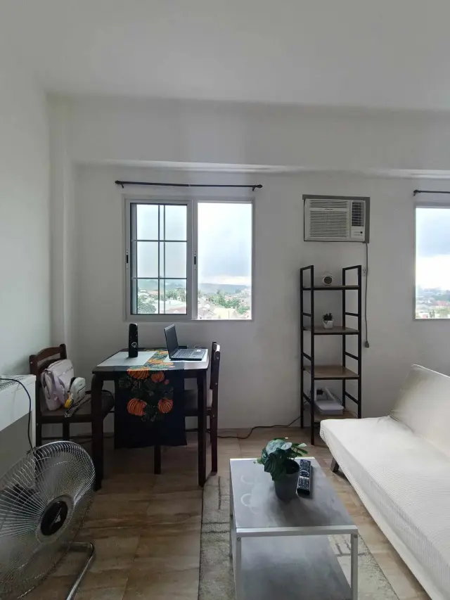 Cozy and Semi-Furnished Studio Unit in Apple One Banawa Heights (Tower 3) - Secondary Image