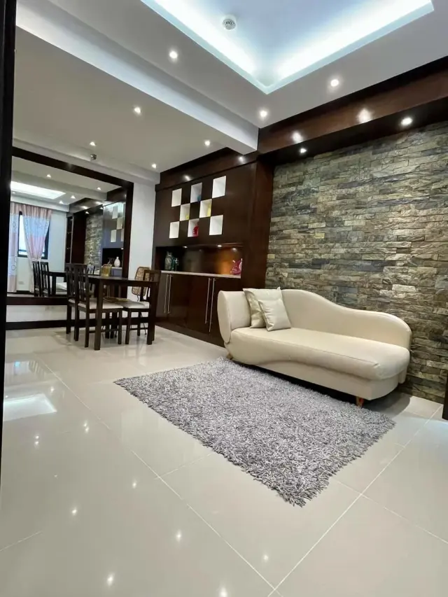 FURNISHED 1 BEDROOM WITH BALCONY CONDO UNIT AT PERSIMMON MABOLO - Secondary Image