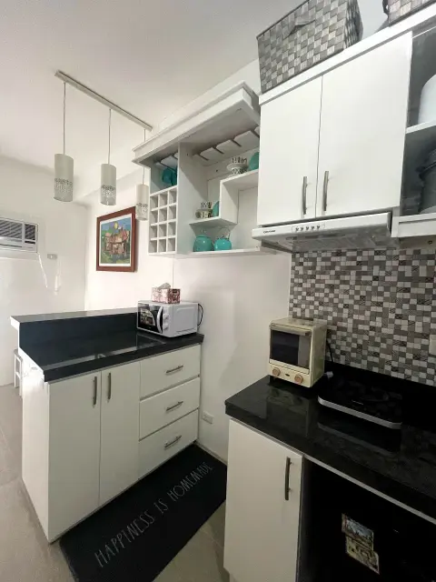 for-rent-studio-with-balcony-mivesa-gardens-lahug-for-rent