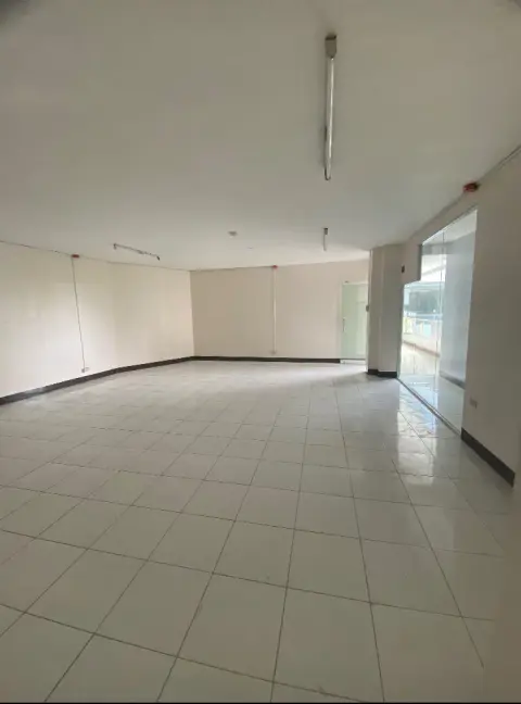 tipolo-square-office-space-for-rent
