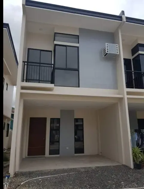 3bedroom-unfurnished-townhouse-for-rent-in-south-verdana-tisa-cebu-for-rent