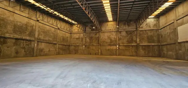 WAREHOUSE FOR RENT IN MANDAUE! - Secondary Image