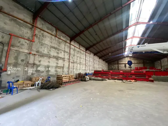 WAREHOUSE FOR RENT! 2 UNITS AVAILABLE - Secondary Image
