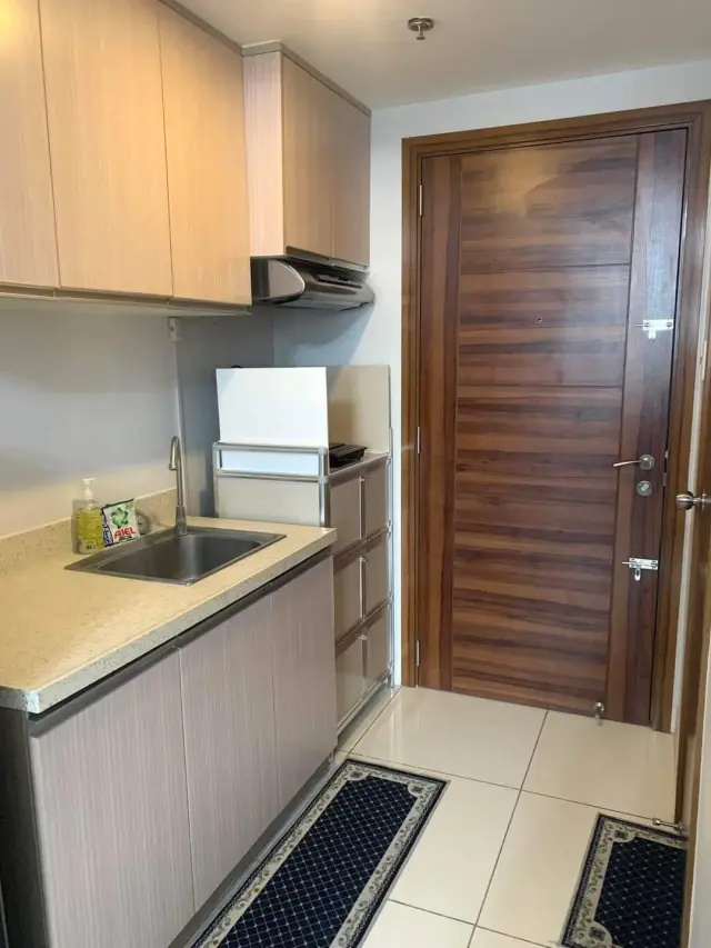 FURNISHED STUDIO UNIT IN HORIZON TOWER2 - Secondary Image