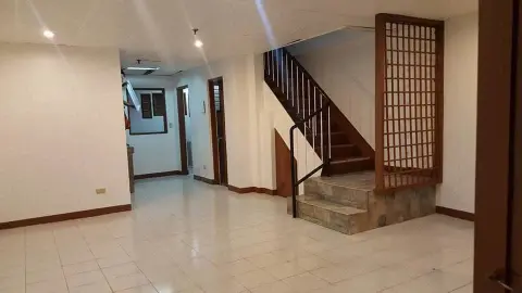 4-bedrooms-townhouse-for-rent-for-rent
