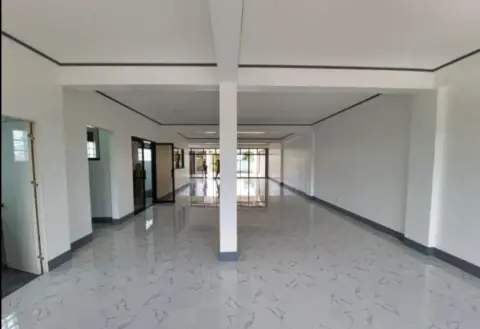 prime-3rd-floor-commercial-space-elevate-your-business-for-rent