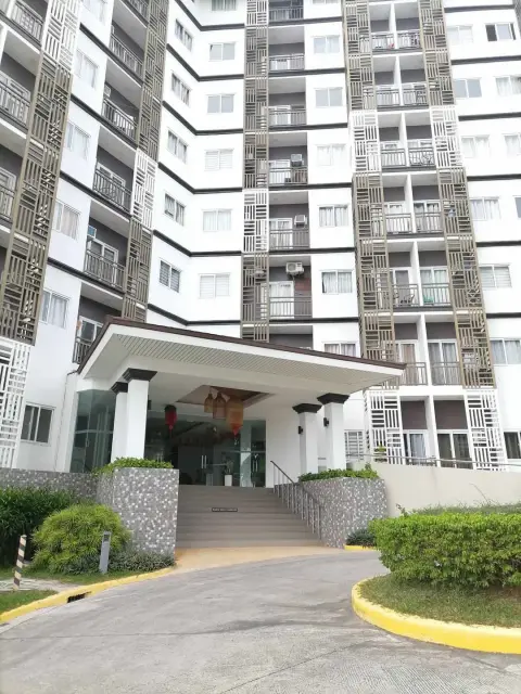 for-rent-1br-fully-furnished-unit-with-balcony-at-antara-residences-for-rent